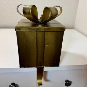 BALLARD DESIGNS Gift Box Stocking Hanger Gold Metal Bow Box RARE RETIRED!